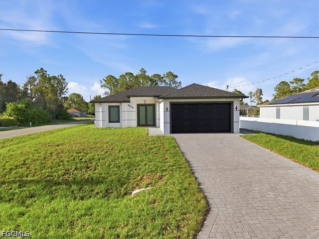 3010 37th ST SW, Lehigh Acres, FL 33976