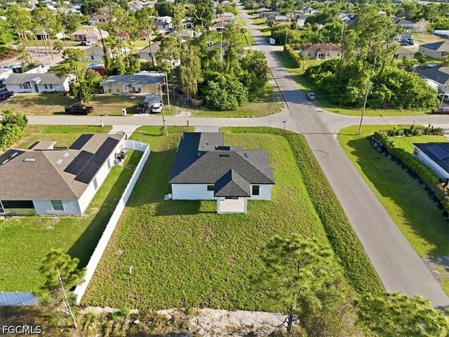 3010 37th ST SW, Lehigh Acres, FL 33976