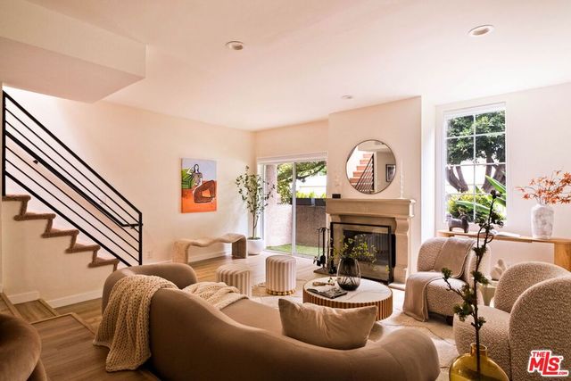 1957 N Bronson Avenue 117, Los Angeles, CA 90068