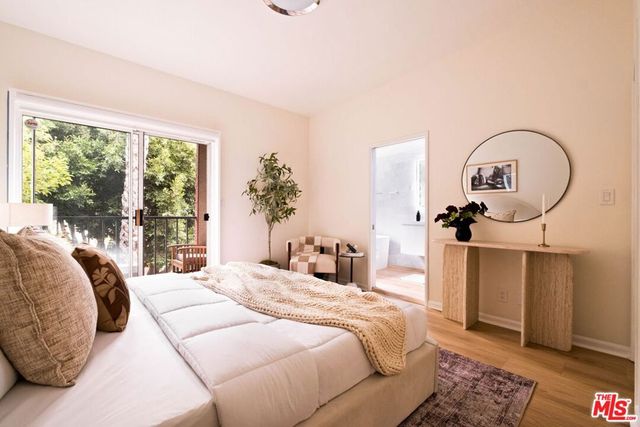 1957 N Bronson Avenue 117, Los Angeles, CA 90068