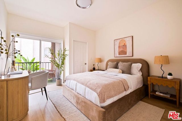 1957 N Bronson Avenue 117, Los Angeles, CA 90068