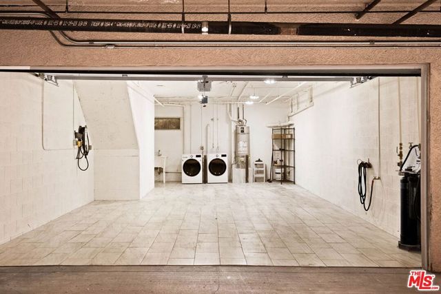1957 N Bronson Avenue 117, Los Angeles, CA 90068