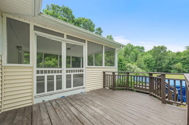 9 Barnes Drive, Wappingers Falls, NY 12590