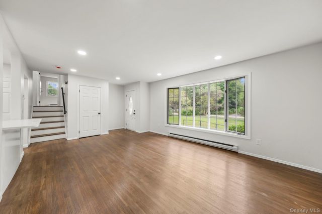9 Barnes Drive, Wappingers Falls, NY 12590