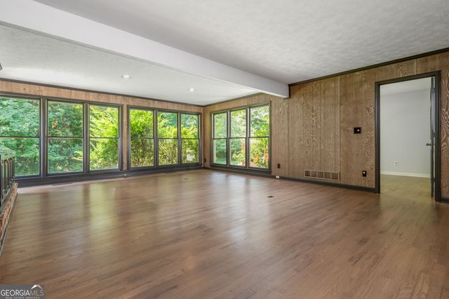5599 Bend Creek Road, Atlanta, GA 30338