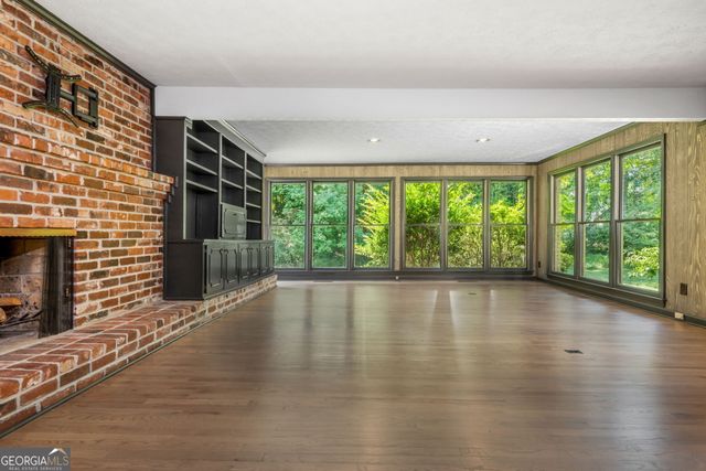 5599 Bend Creek Road, Atlanta, GA 30338