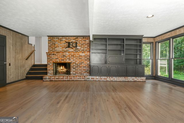 5599 Bend Creek Road, Atlanta, GA 30338