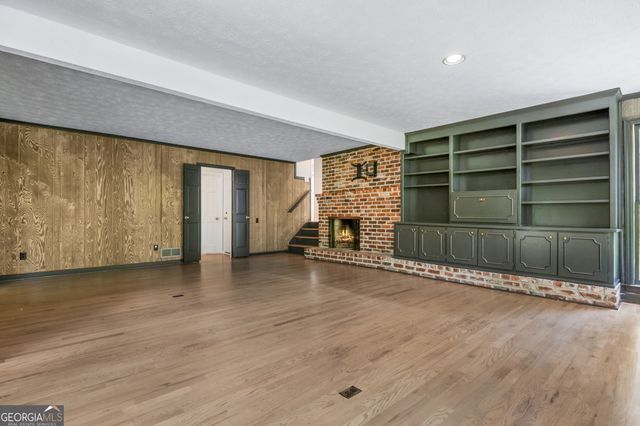 5599 Bend Creek Road, Atlanta, GA 30338