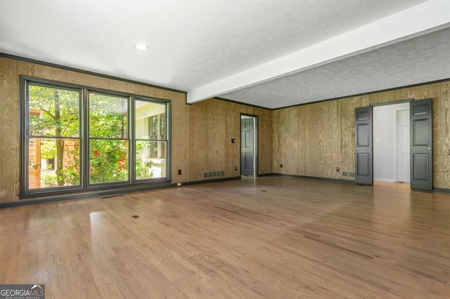 5599 Bend Creek Road, Atlanta, GA 30338