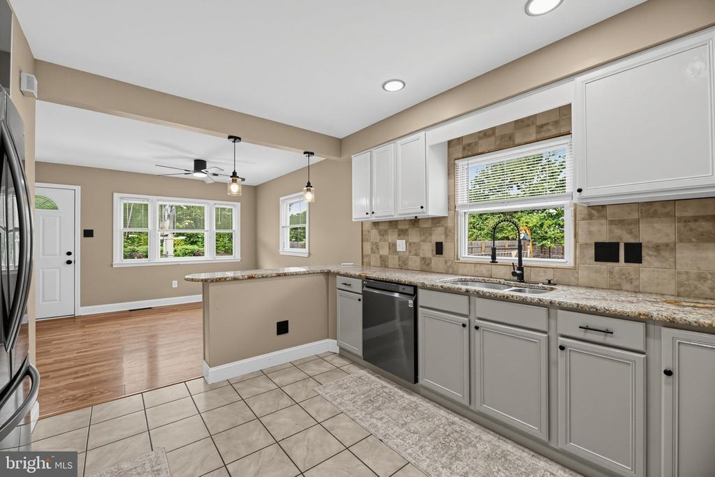 222 CROSS KEYS ROAD RD, Berlin, NJ 08009 — photo 4