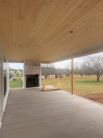 169 Hancock Dr, Morrison, TN 37357