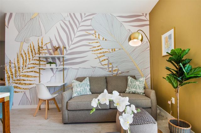 3900 Biscayne Blvd N-823, Miami, FL 33137