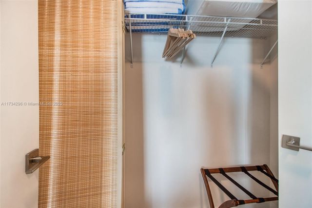 3900 Biscayne Blvd N-823, Miami, FL 33137