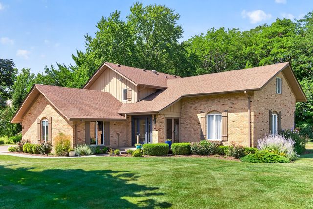1206 Aberdeen Road, Inverness, IL 60067