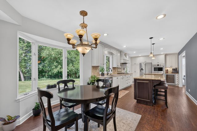 1206 Aberdeen Road, Inverness, IL 60067