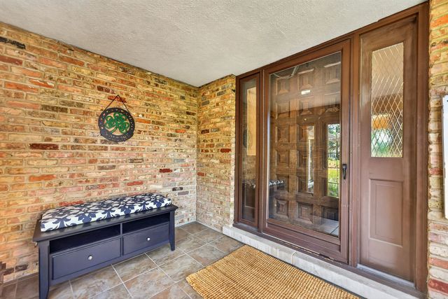 1206 Aberdeen Road, Inverness, IL 60067