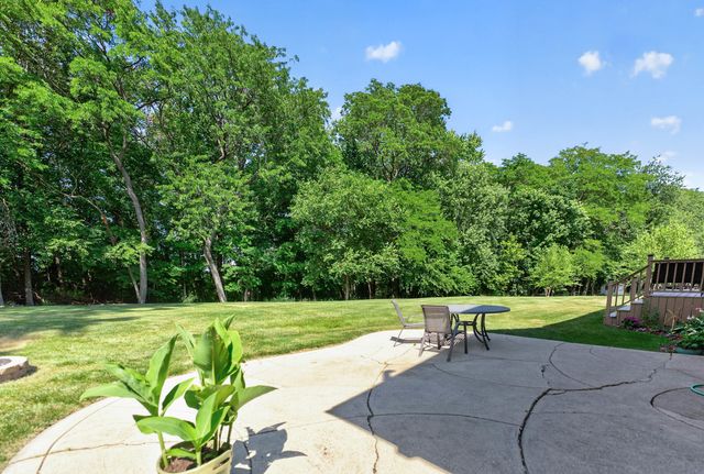1206 Aberdeen Road, Inverness, IL 60067