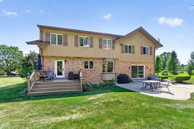 1206 Aberdeen Road, Inverness, IL 60067