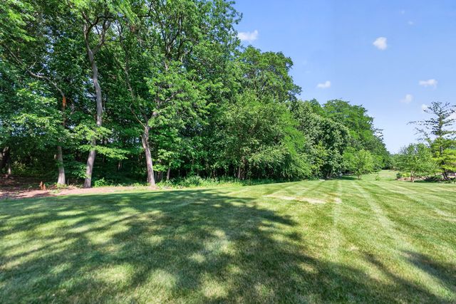 1206 Aberdeen Road, Inverness, IL 60067