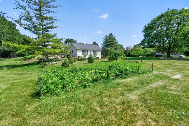 1206 Aberdeen Road, Inverness, IL 60067