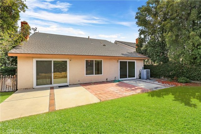24 Clay, Irvine, CA 92620