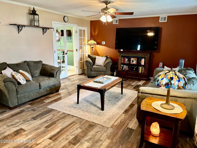 80 Andover Lane, Aberdeen, NJ 07747
