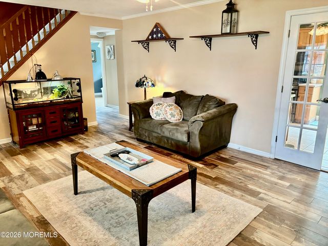 80 Andover Lane, Aberdeen, NJ 07747