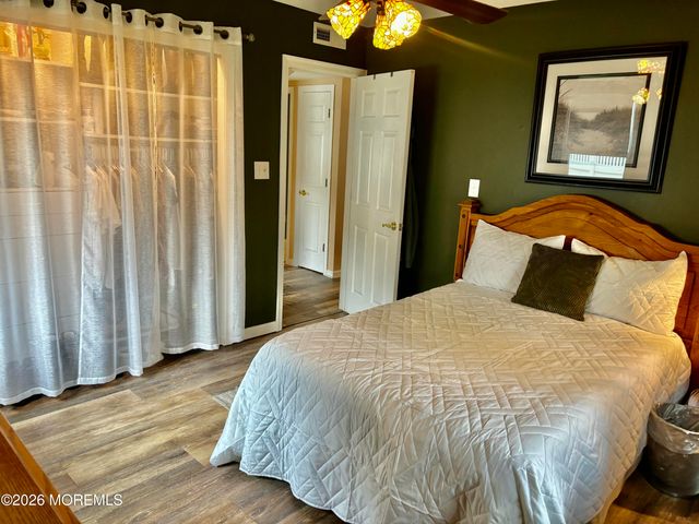 80 Andover Lane, Aberdeen, NJ 07747