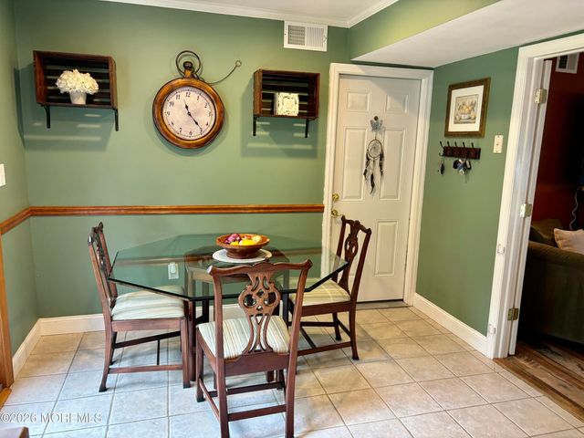 80 Andover Lane, Aberdeen, NJ 07747