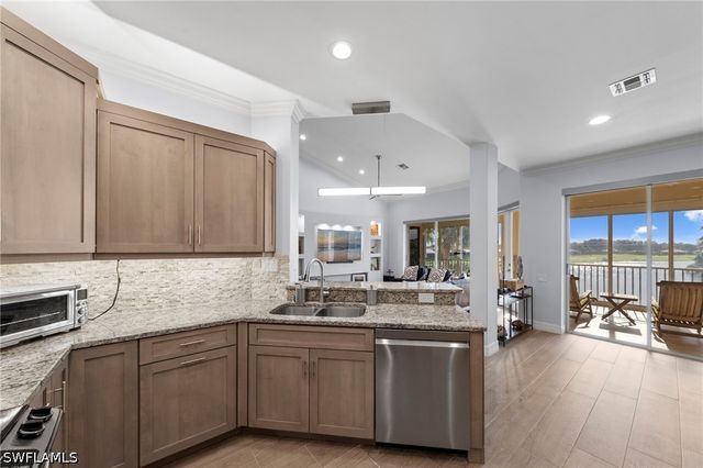 9170 Bayberry BEND 202, Fort Myers, FL 33908