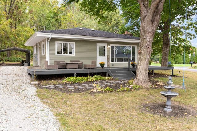 5255 E Bay Front Court, Monticello, IN 47960