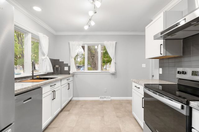 5255 E Bay Front Court, Monticello, IN 47960