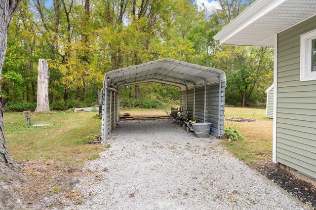 5255 E Bay Front Court, Monticello, IN 47960