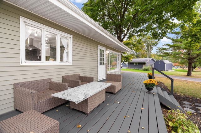 5255 E Bay Front Court, Monticello, IN 47960