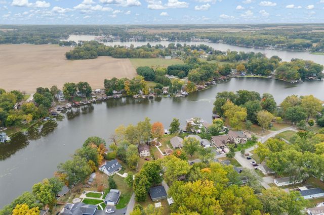 5255 E Bay Front Court, Monticello, IN 47960