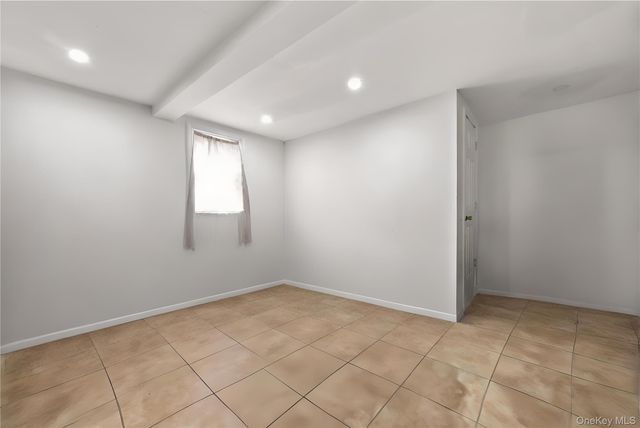 76 2nd Avenue, East Rockaway, NY 11518