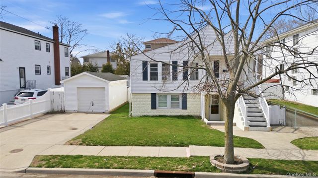 76 2nd Avenue, East Rockaway, NY 11518