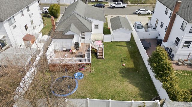 76 2nd Avenue, East Rockaway, NY 11518