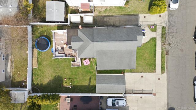 76 2nd Avenue, East Rockaway, NY 11518