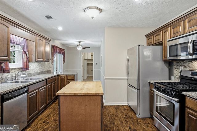 104 Elmwood Drive, Hampton, GA 30228