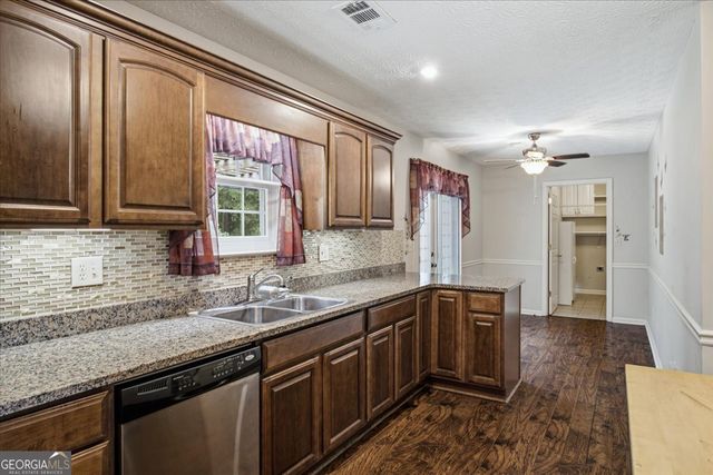 104 Elmwood Drive, Hampton, GA 30228