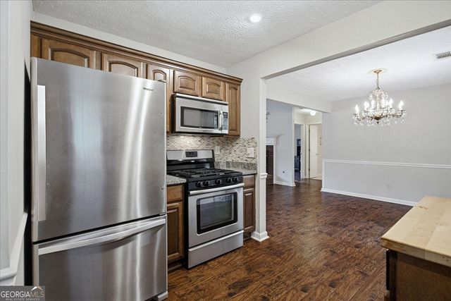 104 Elmwood Drive, Hampton, GA 30228
