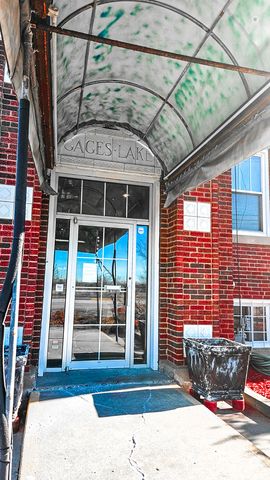 147 S US Highway 45, Grayslake, IL 60030