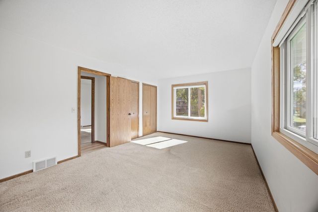 8818 N Brook Avenue N, Brooklyn Park, MN 55428