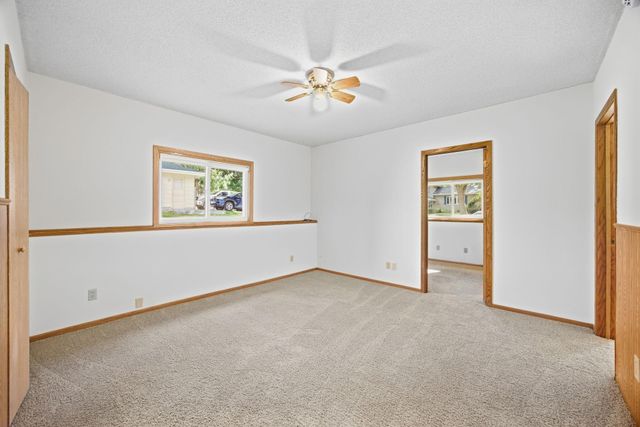 8818 N Brook Avenue N, Brooklyn Park, MN 55428