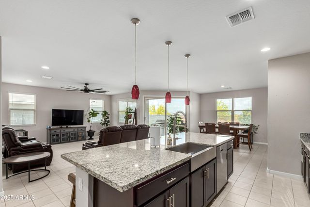 3264 E LUNA Drive, San Tan Valley, AZ 85143