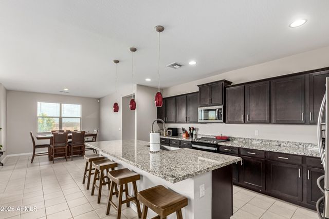 3264 E LUNA Drive, San Tan Valley, AZ 85143