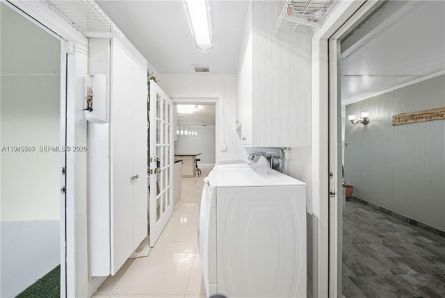 300 NE 175th St, North Miami Beach, FL 33162