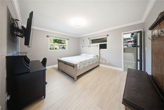 300 NE 175th St, North Miami Beach, FL 33162