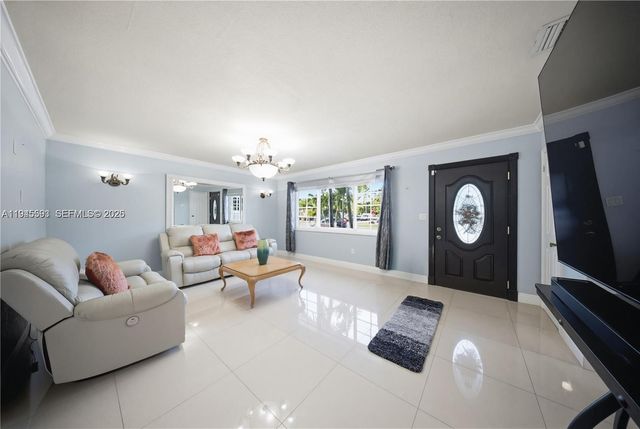 300 NE 175th St, North Miami Beach, FL 33162